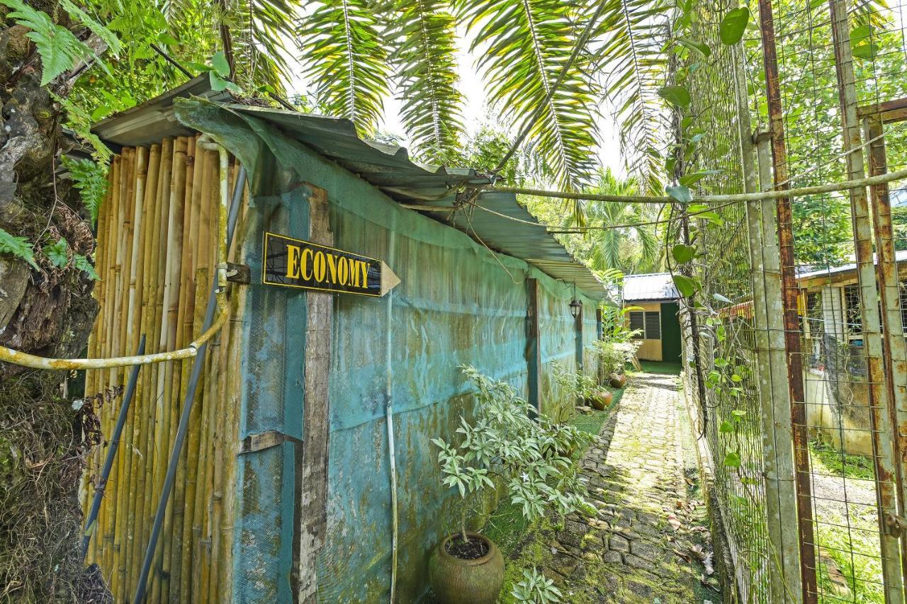 Oyo 90636 Teratak Zakiah Chalet Jerantut Exterior foto