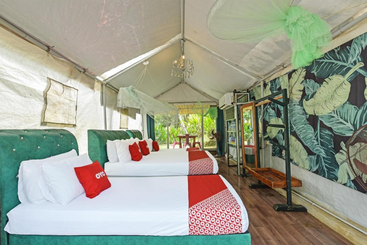 Oyo 90636 Teratak Zakiah Chalet Jerantut Exterior foto