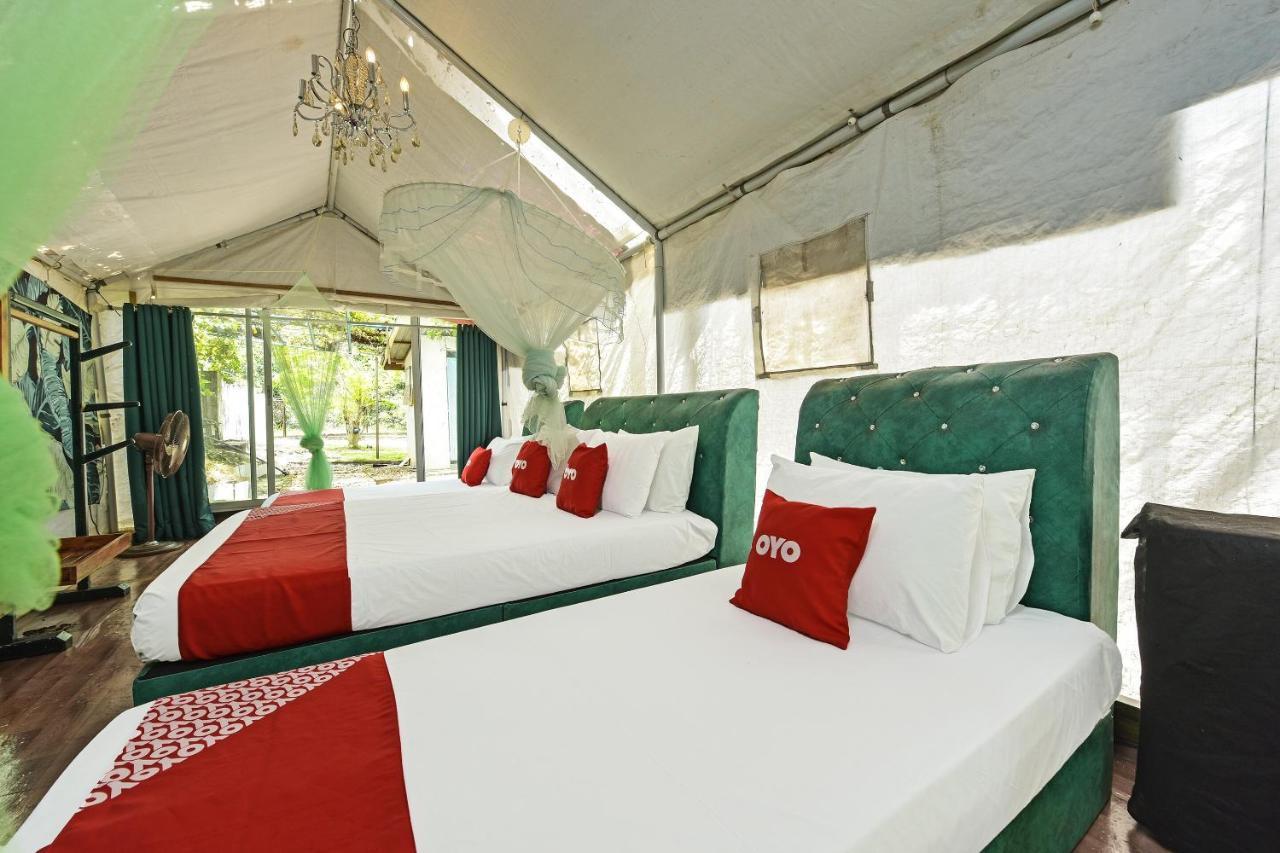 Oyo 90636 Teratak Zakiah Chalet Jerantut Exterior foto
