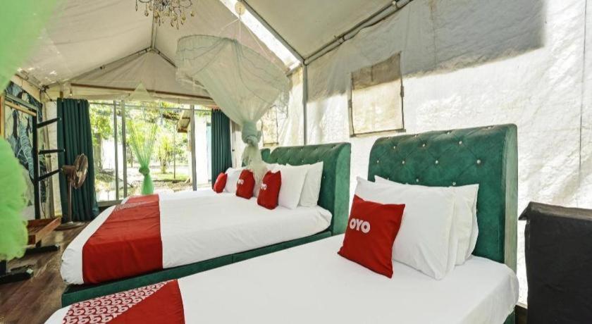 Oyo 90636 Teratak Zakiah Chalet Jerantut Exterior foto