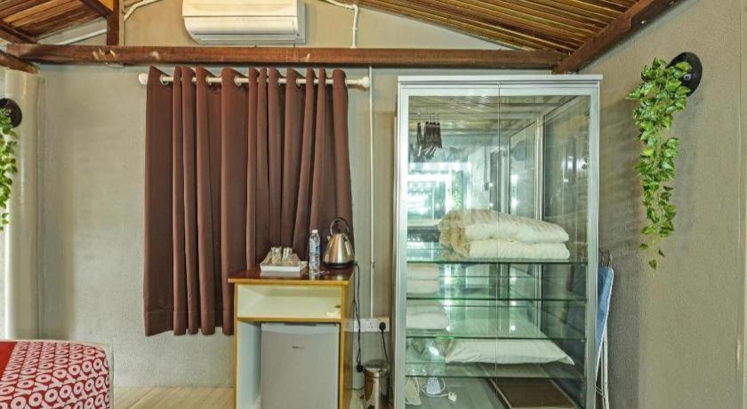 Oyo 90636 Teratak Zakiah Chalet Jerantut Exterior foto