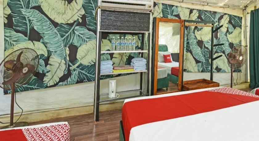 Oyo 90636 Teratak Zakiah Chalet Jerantut Exterior foto
